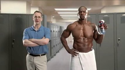 Les publicités WTF de Terry Crews pour du déodorant