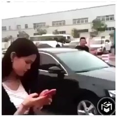 Dashuria ne shikim te pare me makinen :)