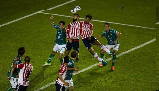 Chivas campeon de la copa MX 2015 Gol y Celebración