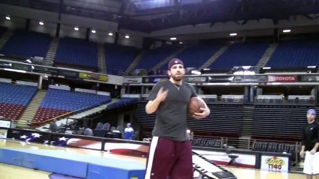 Front Flip Shot w/ Tyreke Evans | Dude Perfect