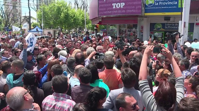 Scioli promete aumentar fundos de pensão