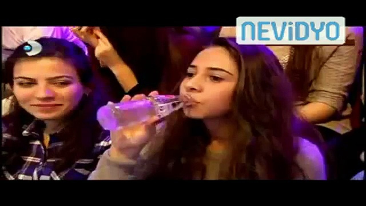 Ofsayt Nedir _ Kadınlara Sormak - Komik videolar - Funny videos