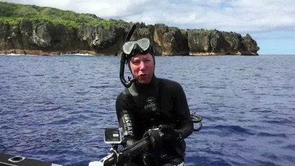 Spearfishing Wahoo in Niue in HD - ULTIMATE FISHING TV
