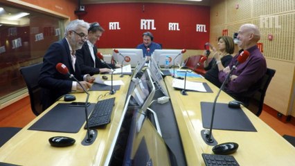 "Le Vatican, c'est la FIFA !", lâche Pascal Praud
