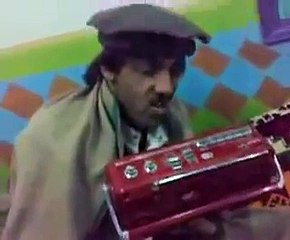 Old method of sending messages, pashto funny video, pashto songs, da musafaro dapara, tapay tang takor rabab mangay, pashto dance, funny pathan, pathan talent