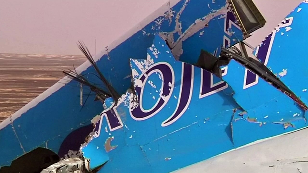 Bomb fears prompt Sharm flight cancellations