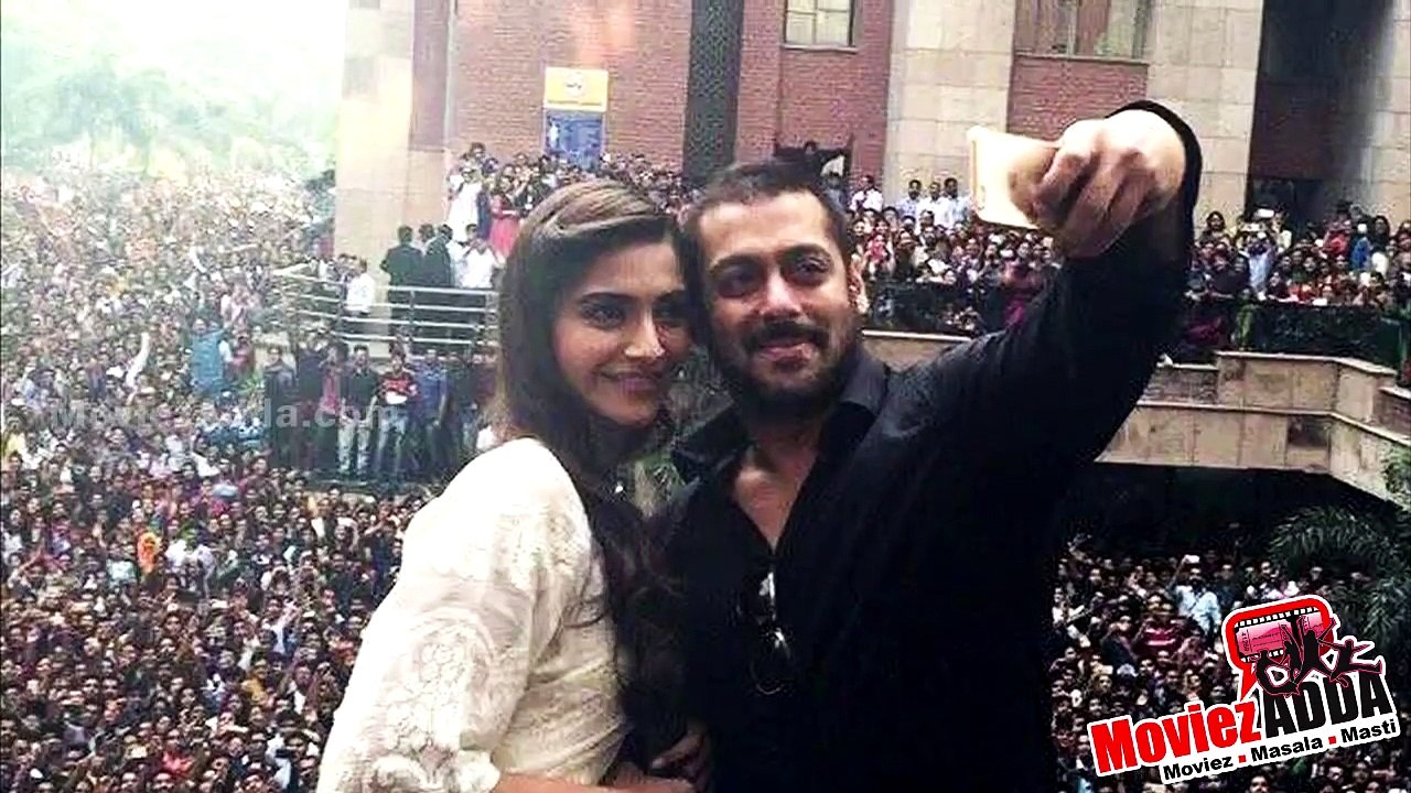 Salman Khan & Sonam Kapoor DANCES @ Noida University Delhi | PRDP Promotion