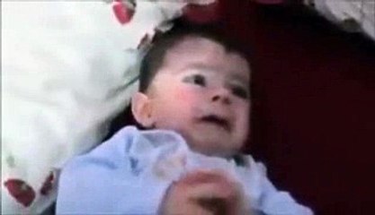 Allah ka mojza - MashaAllah Baby Cry When Hearing The Songs And Rejoicing When Hearing The Quran