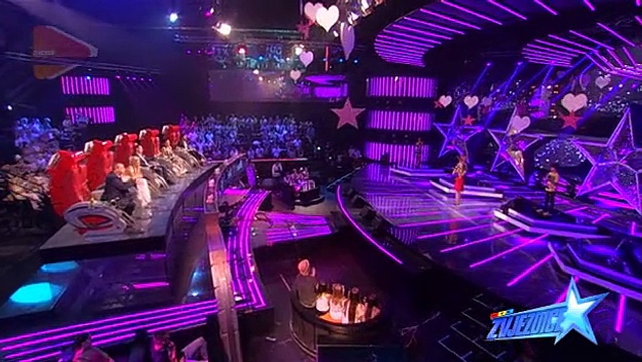 Mia Negovetić - Di sole e d'azzuro/Giorgia - RTL Zvjezdice E8 31.10.2015.