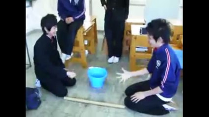 Игра Камень Ножницы Бумага в Японии