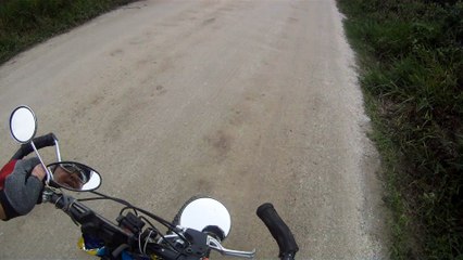 Lonely cyclist, Ciclista solitário, hoje na lama e chuva, nas várzeas do Rio Paraíba do Sul, (3)