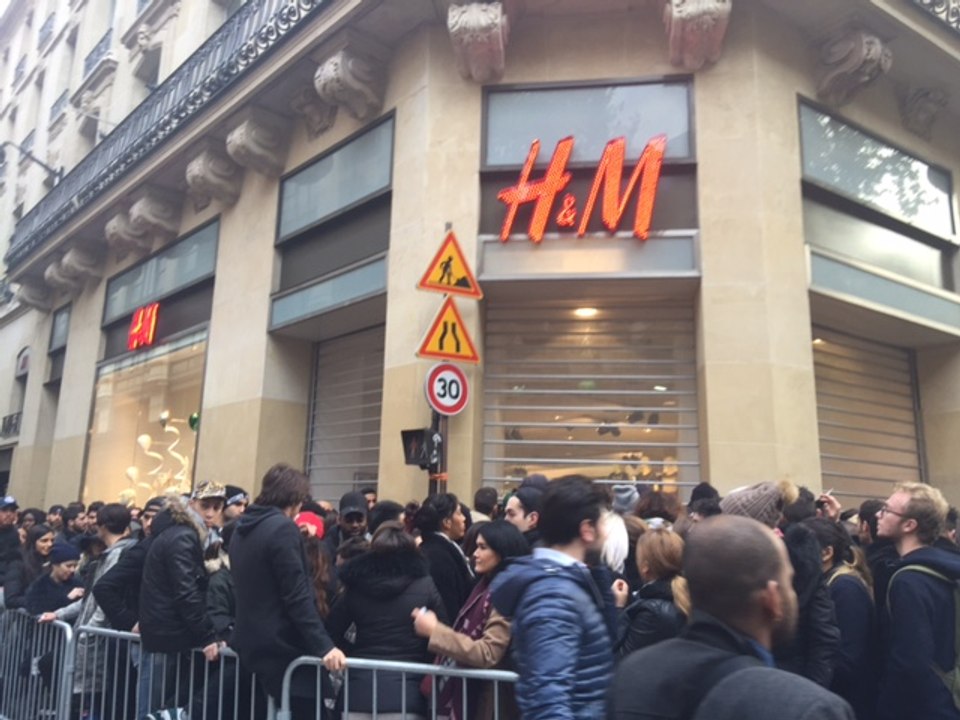 Balmain pour H&M : le magasin d'Haussmann pris d'assaut