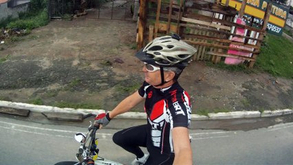 Lonely cyclist, Ciclista solitário, hoje na lama e chuva, nas várzeas do Rio Paraíba do Sul, (5)