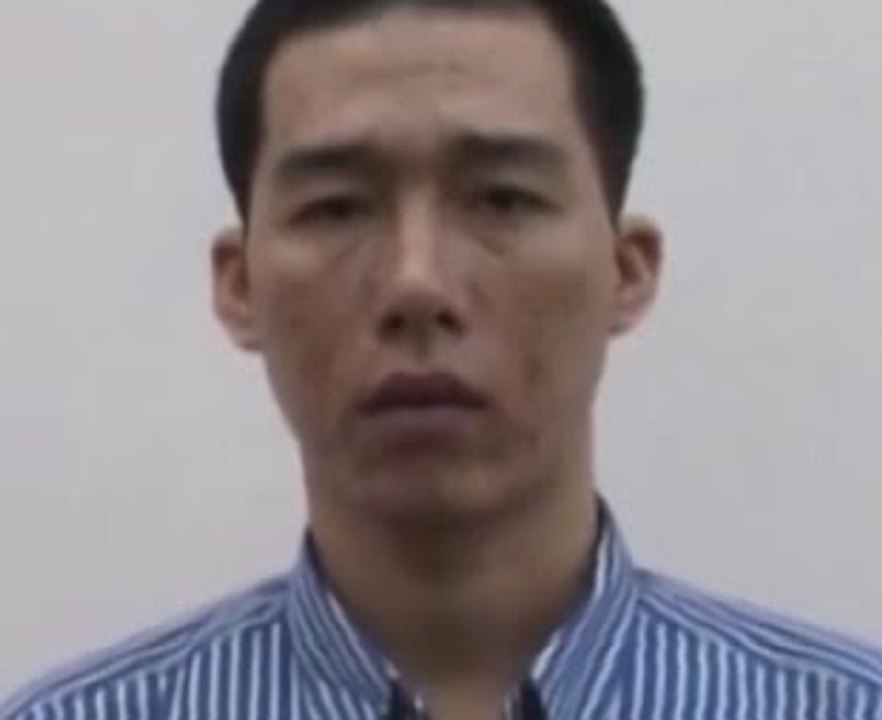 Gọi đàn em “xử” địch thủ rồi móc ví tiền nạn nhân