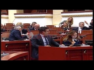 Debatet ne Kuvend, Kokëdhima: Berisha kufomë që ka nusëruar dy herë- Ora News