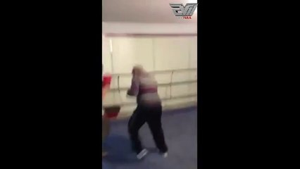 YOUNG GUY VS OLD MAN BOXING WOOO
