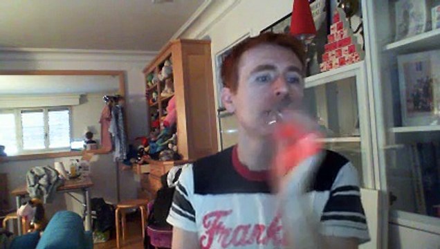 Wiwi égratigne rien qu'une rose de Rika Zaraï