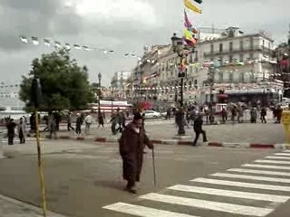 44 la poste