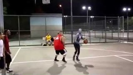スパイダーマンがバスケ!?AND1並のスーパープレイ！パート3