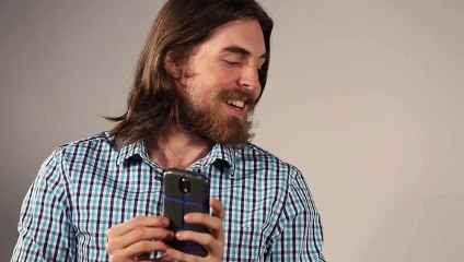 Guys Read Each Other’s Texts To Their Girlfriends