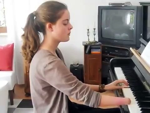 Очень сильное видео. У меня аж слезы навернулись на глазах (((