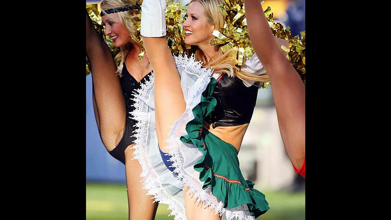 Cheerleader Wardrobe Malfunctions You Won’t Wanna Miss!