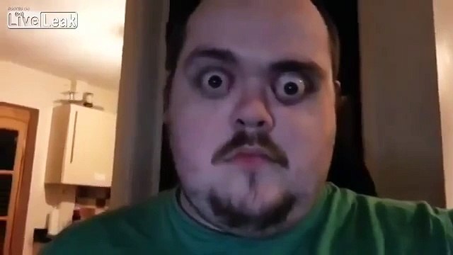 Мужик танцует глазами (не для слабонервных)