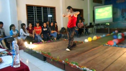 Múa -Bèo dạt mây trôi