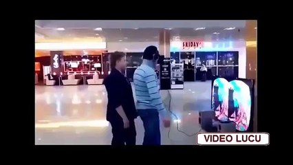 funny video ignorant people sleep
