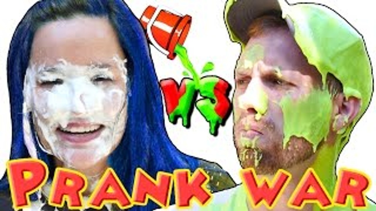 PRANK WAR Nickelodeon Green Slime Ooze - Pie Face & Blue Hair Dye! DCTC