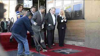 Ridley Scott se suma a la constelación de artistas de Hollywood