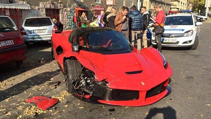 Il achète une Ferrari à 1,4 million et la crashe quelques minutes plus tard