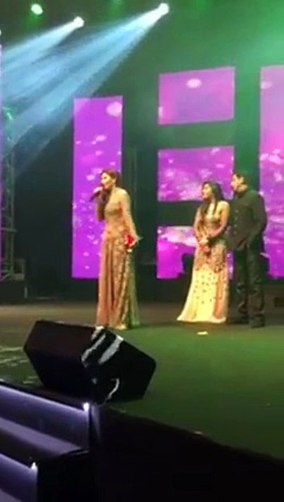 Mahira Khan Received Best Actress Masala Awards 2015