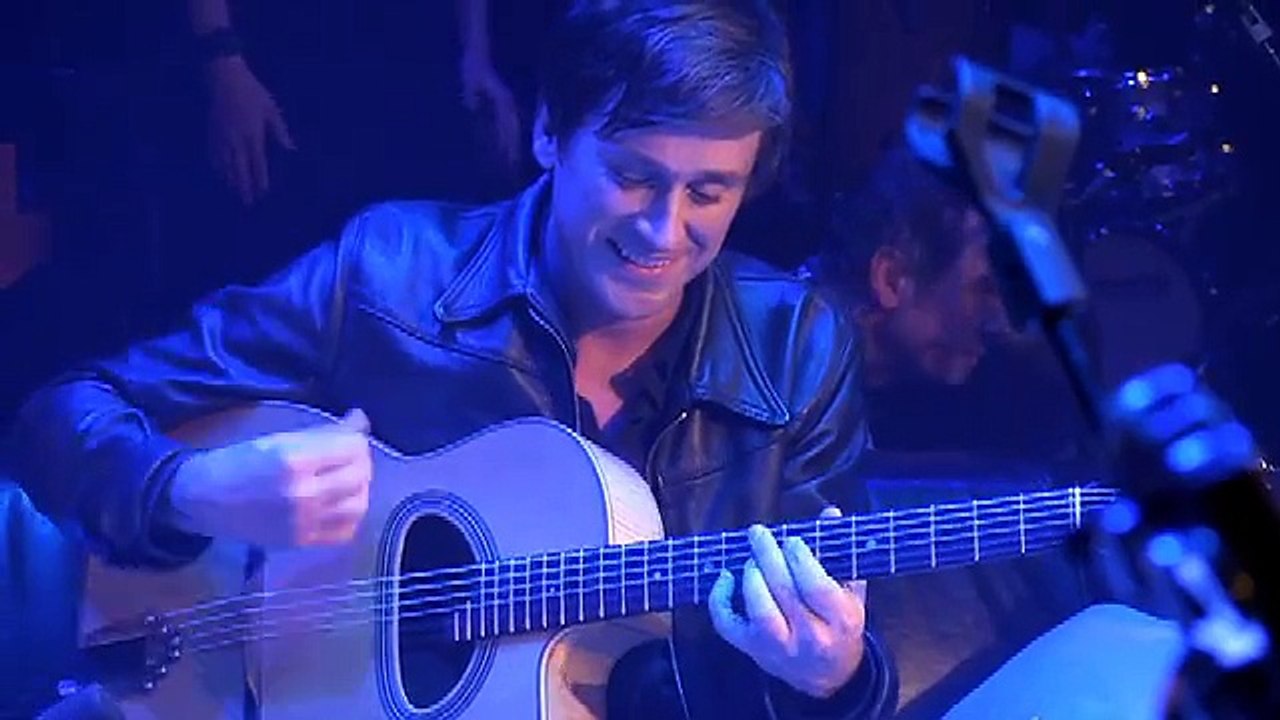 Quand Thomas Dutronc improvise à la guitare...