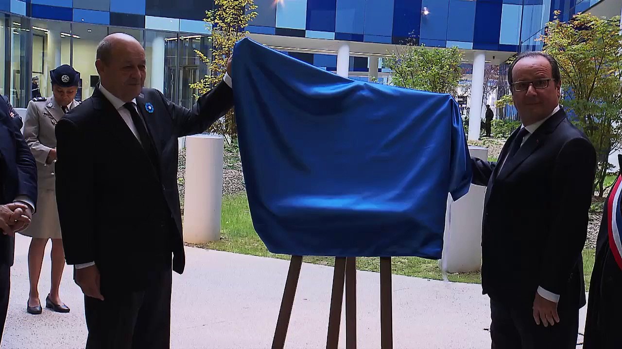 Inauguration de l'Hexagone Balard par le président de la République