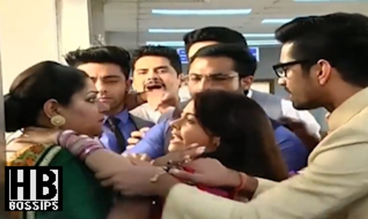Saath Nibhana Saathiya Gopi Attacks Gohra For Killing Kokila 6th November 2015