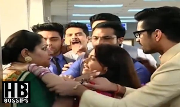 Saath Nibhana Saathiya Gopi Attacks Gohra For Killing Kokila 6th November 2015