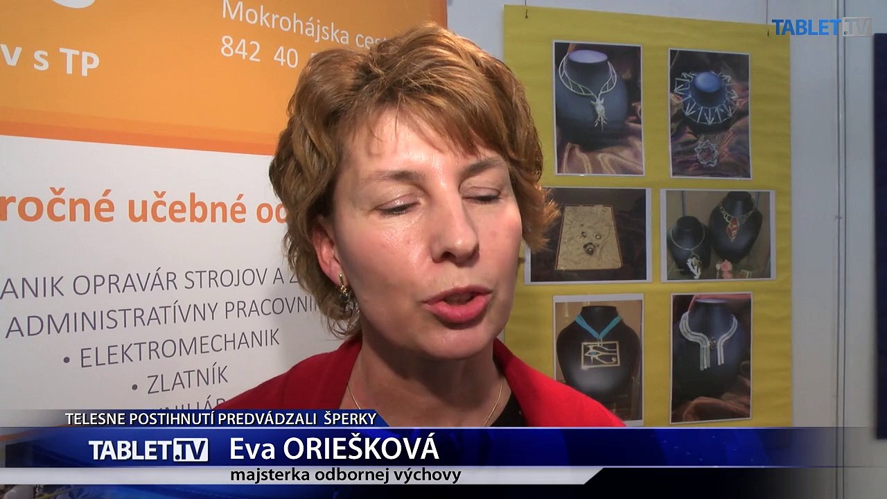 Telesne postihnutí predvádzali šperky, ktoré vyrobili ich spolužiaci.