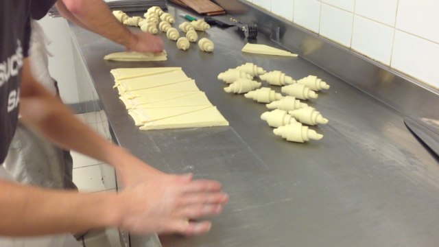 Fabrication des croissants artisanaux