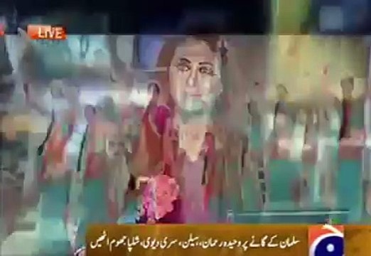 Bollywood Oldies create Dubsmash of Slaman Khan's Song