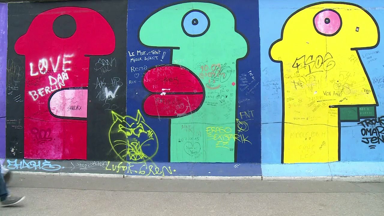 Berliner Mauer hinter Gittern