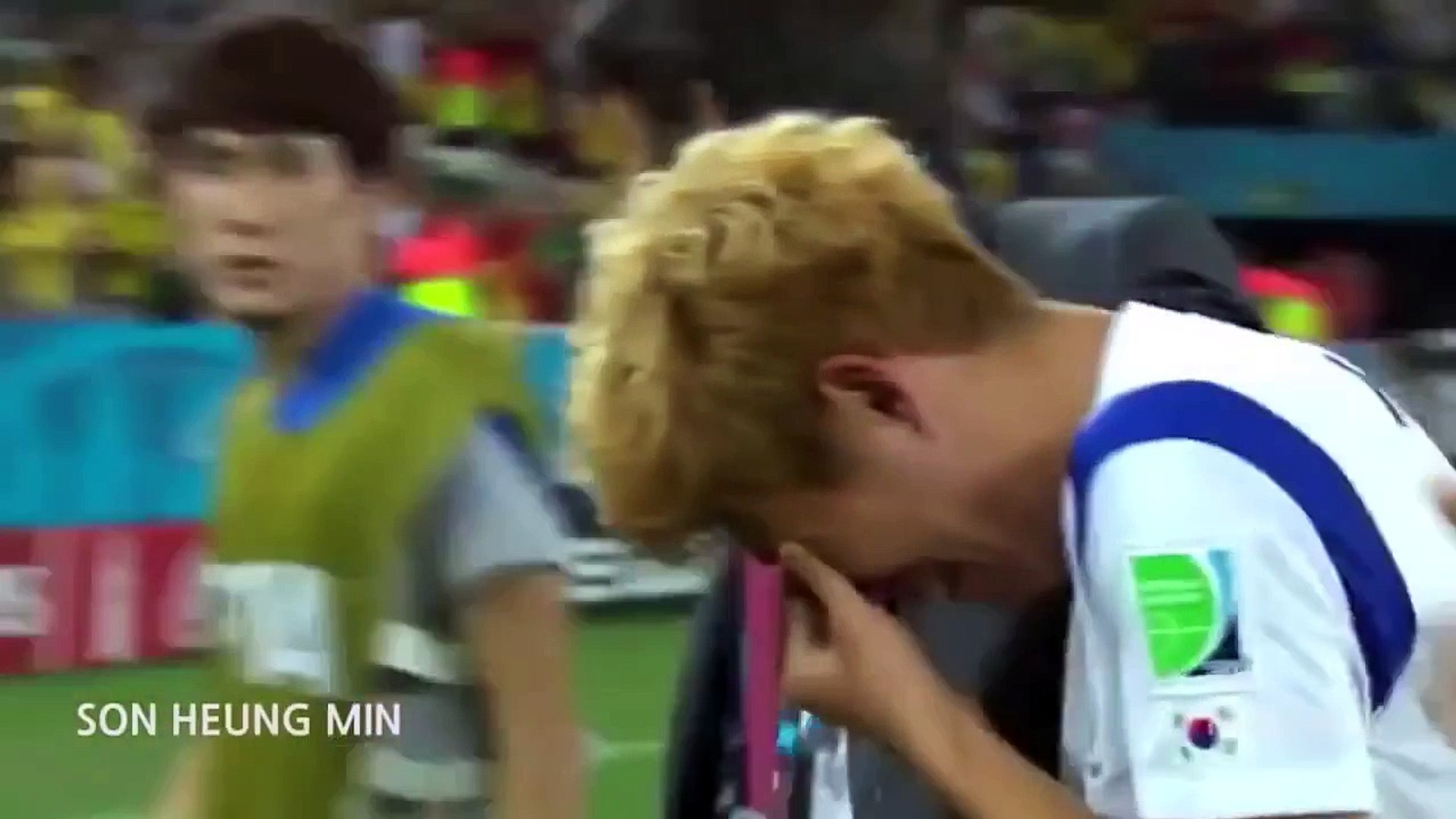 FOOTBALLERS CRYING / EMOTIONAL FOOTBALL MOMENTS