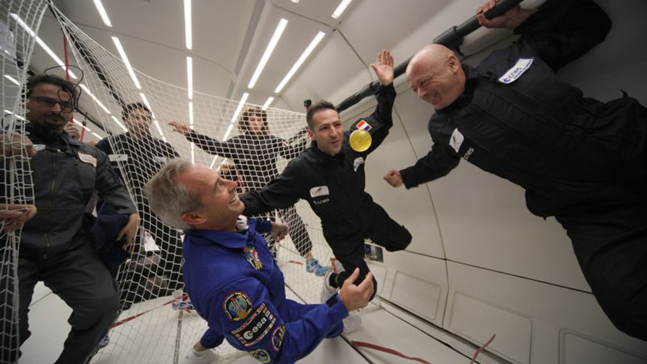 Parabole : des étudiants testent la cuisine spatiale