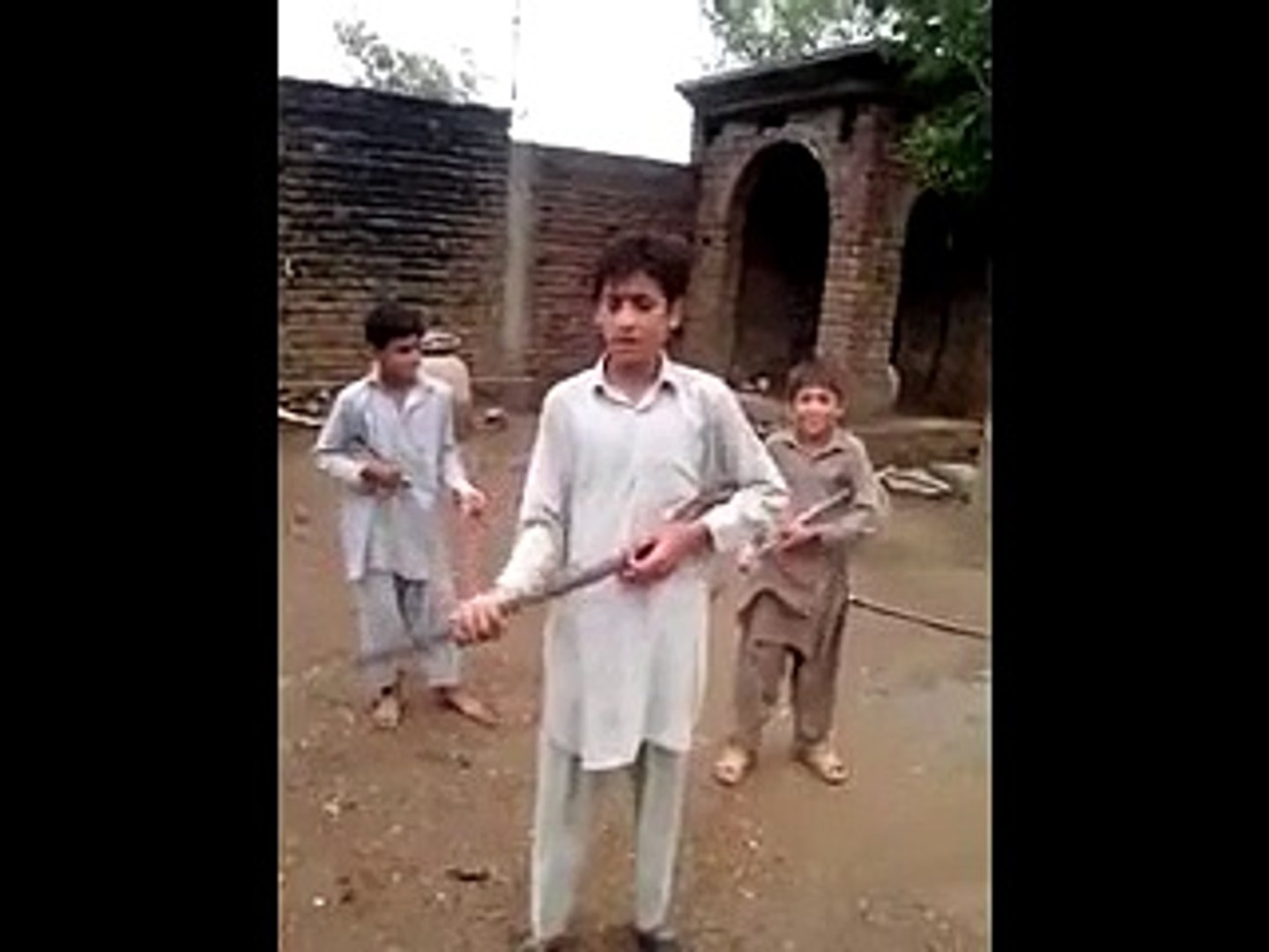 Mianwali's Videos BOY SINGER