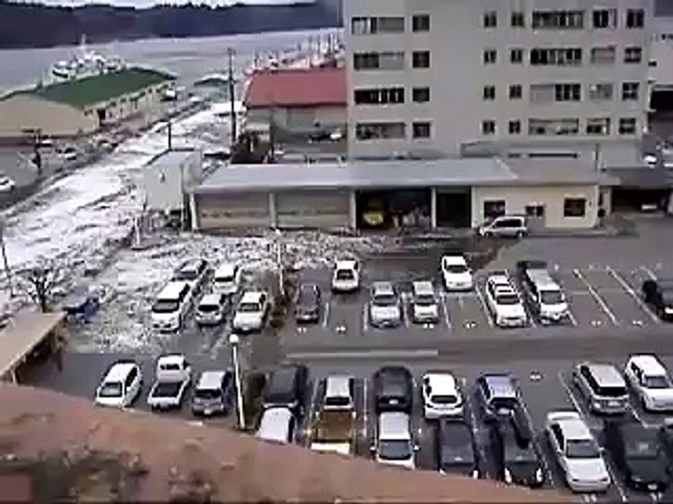 Shocking Tsunami Video