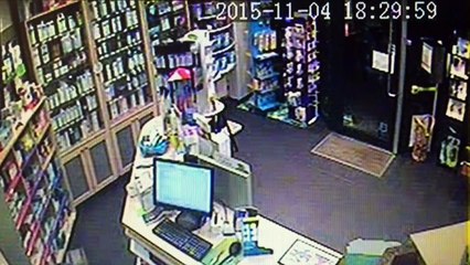 La vidéo de l'agression à l'arme blanche d'une pharmacienne bruxelloise !