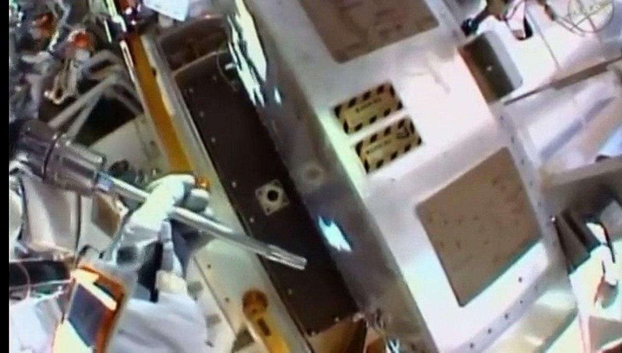 Sortie dans l'espace de plus de six heures pour deux astronautes de l'ISS