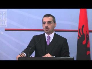 Report TV - De Maziere: Shqiptarët s’kanë arsye të vijnë për azil në Gjermani