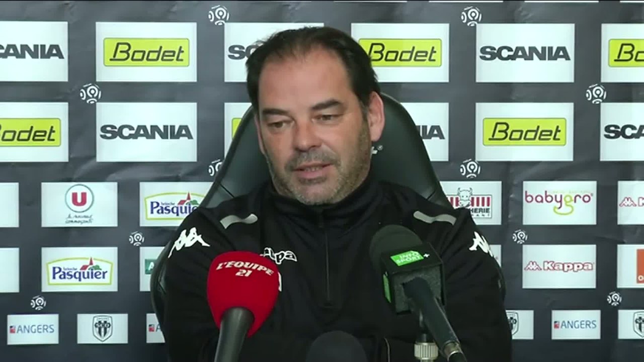 Foot - L1 - SCO : Moulin «On ne va pas tout remettre en question...»