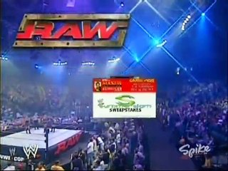 Stacy Keibler & Nidia vs Molly Holly & Gail Kim 7845